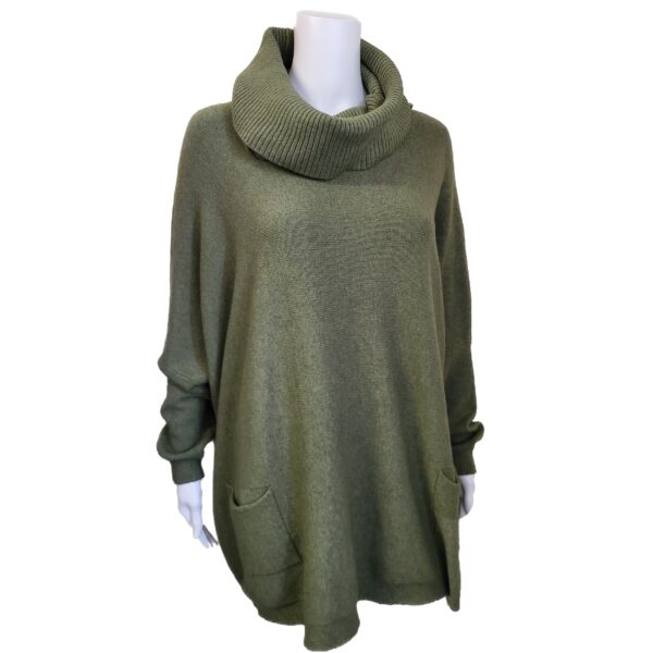 khaki green jumper with removeable cowell on