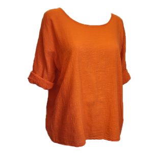 ornage top with scoop neck and 3/4 sleeves