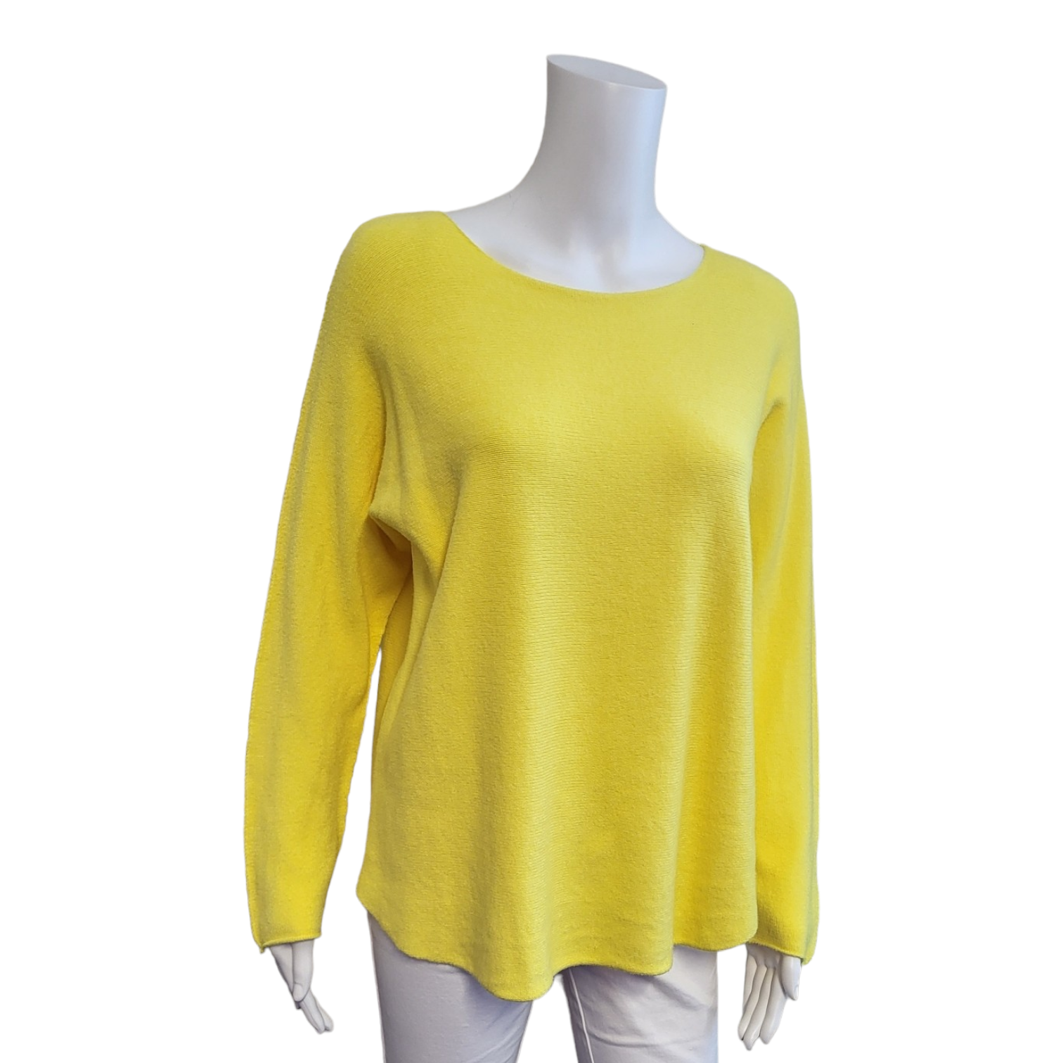 Yellow long sleeved jumper with round neck.
