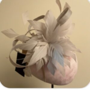 Nude Fascinator